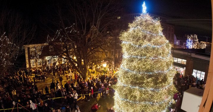 The Christmas Festival In Rhode Island That's Straight Out Of A Hallmark Christmas Movie