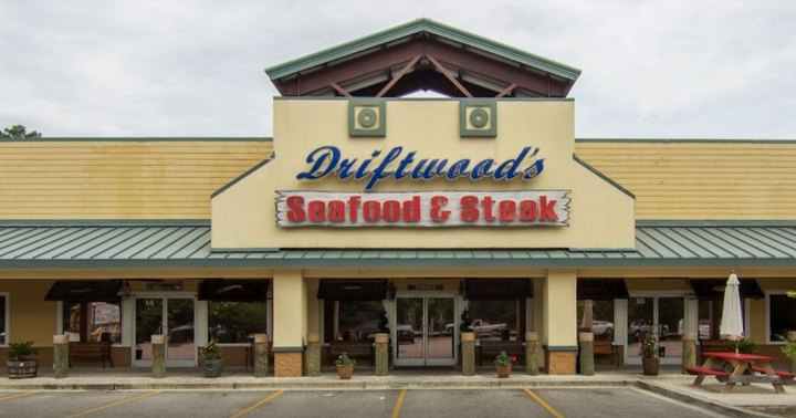 The Hidden Gem Seafood Spot In South Carolina, Driftwoods Seafood & Steak Restaurant, Has Out-Of-This-World Food
