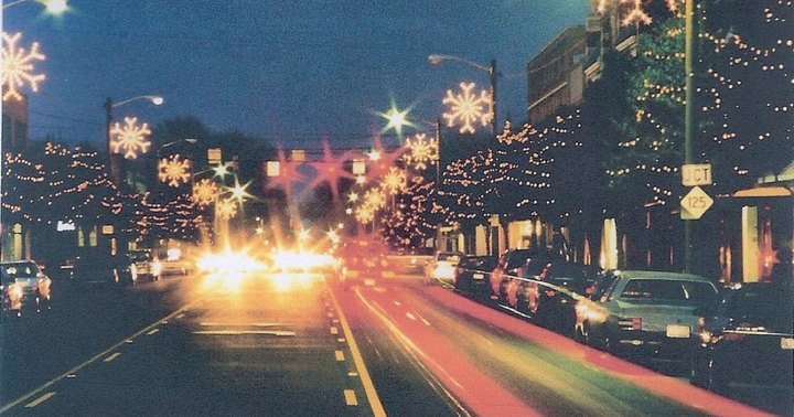 The Charming Small Town In North Carolina Where You Can Still Experience An Old-Fashioned Christmas