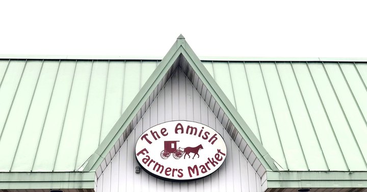 The New Jersey Amish Country Bakery With Cinnamon Rolls As Big As Your Head