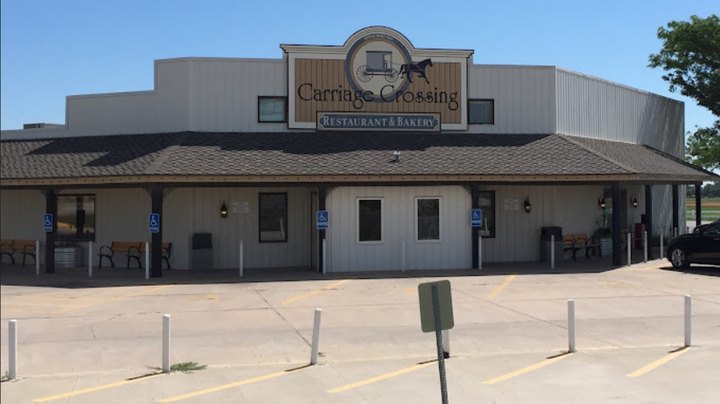 The Hidden Gem Small Town Spot In Kansas, Carriage Crossing Restaurant, Has Out-Of-This-World Food