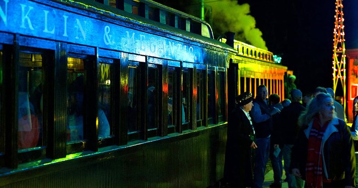 The North Pole Express Train Ride In Maine That's Straight Out Of A Hallmark Christmas Movie