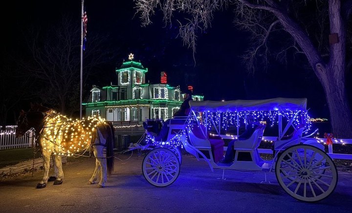 Take A Horse-Drawn Carriage Ride, Then Tour A Christmas-Themed Historic Home For A Holly Jolly Nebraska Adventure