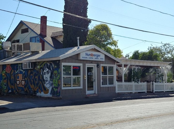 Blink And You Might Miss This Tiny Arizona Burger Joint, But It's Too Good To Pass Up