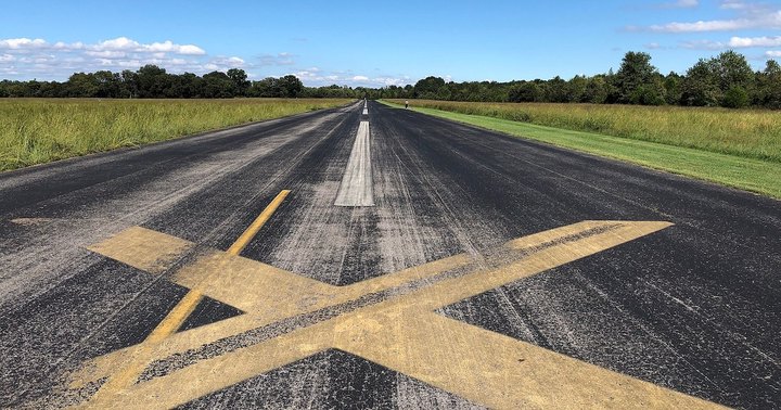 Nashville's Abandoned Cornelia Fort Airpark Is A Fascinating Piece Of History