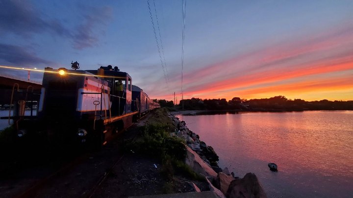 Enjoy A Scenic Train Ride, Then Spend The Night In A Charming Hotel In Rhode Island