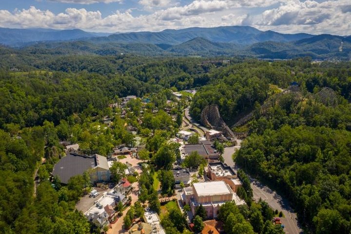 With Attractions Galore, The Small Town Of Pigeon Forge, Tennessee Is Perfect For A Family Getaway