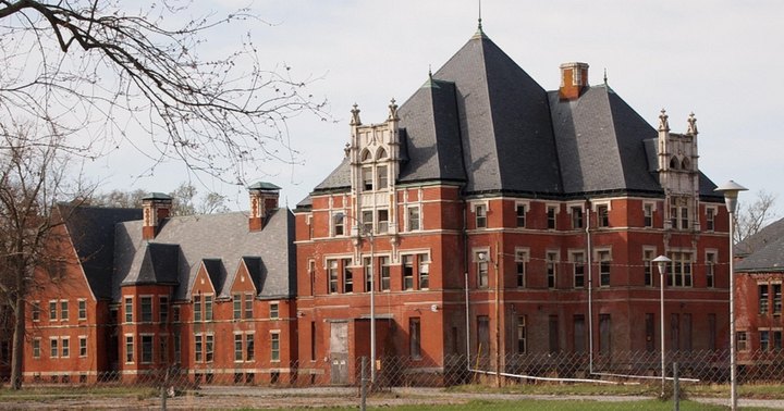 The Remains Of This Abandoned Connecticut Hospital Will Haunt Your Dreams