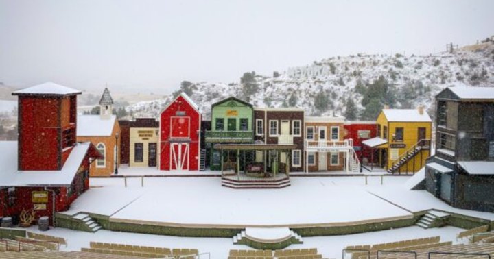 The Historic Town In North Dakota That Comes Alive During The Winter Season
