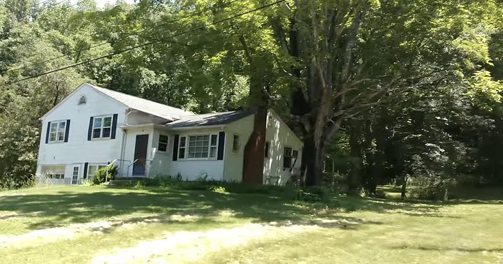 This Entire Neighborhood In Connecticut Was Mysteriously Abandoned And Nobody Knows Why