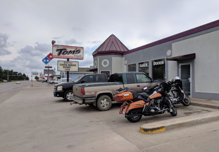 This Tiny Restaurant In South Dakota Always Has A Line Out The Door, And There's A Reason Why