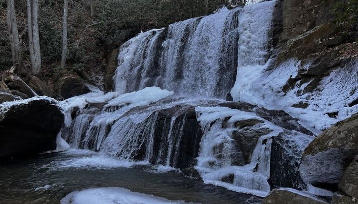 The Little-Known Park In North Carolina That Transforms Into An Ice Palace In The Winter