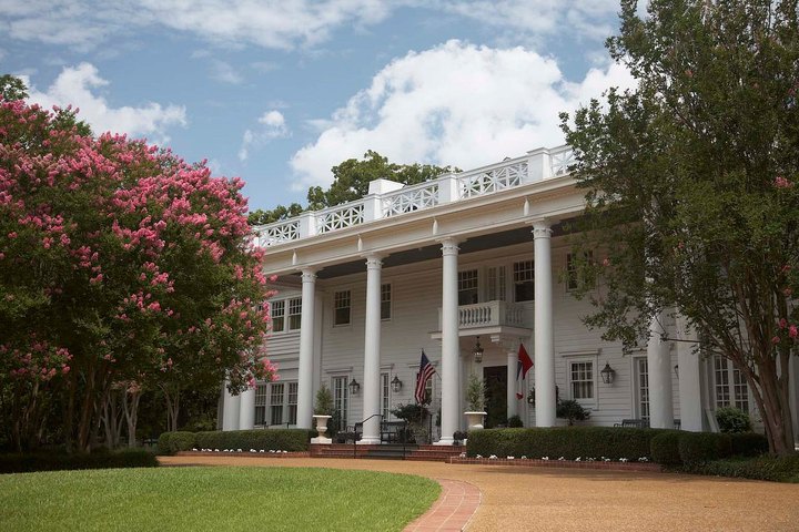 Best Hotels & Resorts in Mississippi: 12 Amazing Places to Stay