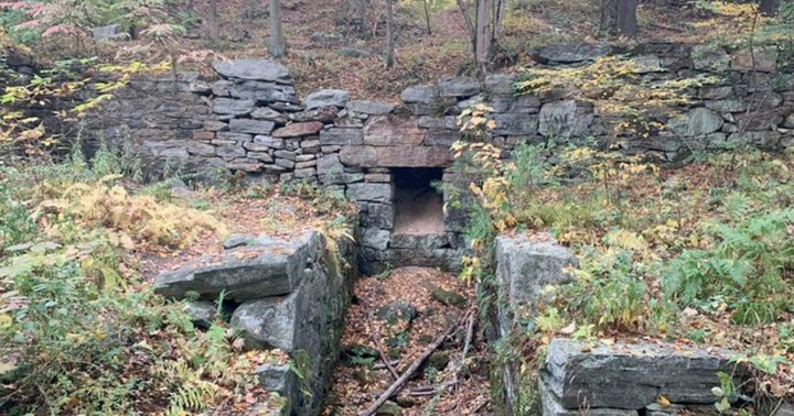 The Creepiest Hike In Connecticut Takes You Through The Ruins Of A Deserted Village