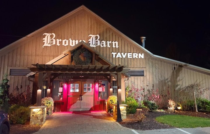 This Rustic Barn Restaurant Near Cleveland Serves Up Heaping Helpings Of Country Cooking