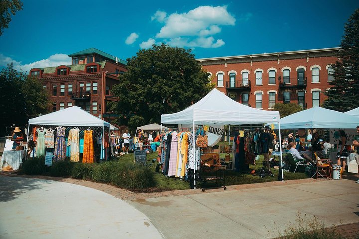 You Could Spend Hours At This Outdoor Vintage Market In Michigan
