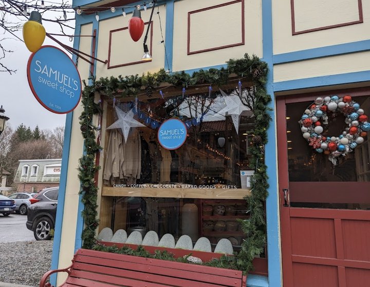 This Candy Store in New York Was Ripped Straight From The Pages Of A Fairytale