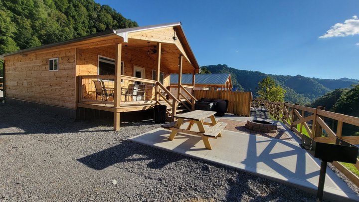 Located On Historic Hatfield Land, This West Virginia Resort Is The Best Place To Stay On The Hatfield-McCoy Trail