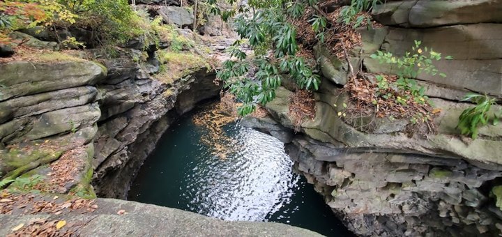 Hiking to the Beautiful White Rocks Along the Appalachian Trail in Boiling  Springs - Uncovering PA