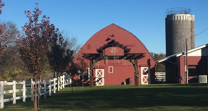 You'll Never Forget Your Stay At This Charming Lodge In Oklahoma With Its Very Own Dairy Barn