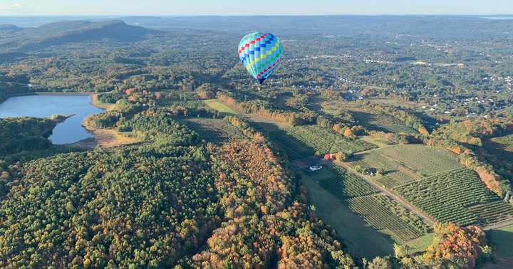 Soar High Above Connecticut In A Hot Air Balloon On This Unique Tour