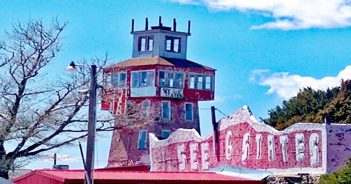 Most People Don't Know About This Abandoned Tourist Attraction In Colorado