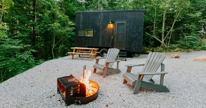 Getaway And Unwind Surrounded By Nature In The Illinois Forest