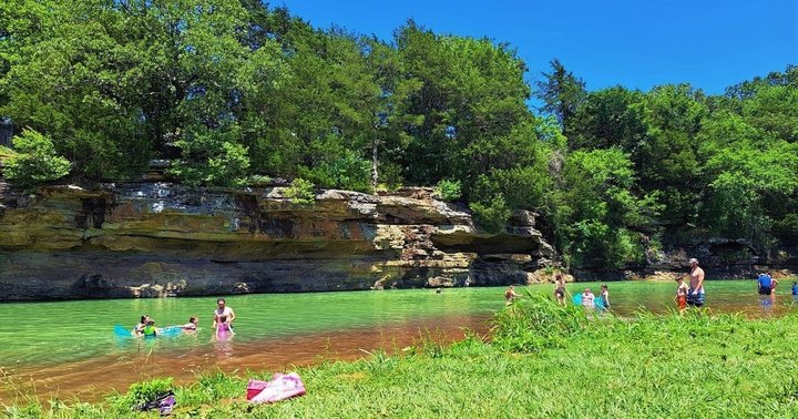 This Emerald Swimming Hole With A Rope Swing And Diving Cliffs In Arkansas Is A Stellar Summer Adventure