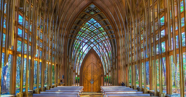 There's No Chapel In The World Like This One In Arkansas