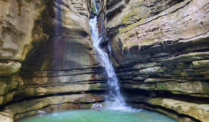 The 3-Mile Thunder Canyon Falls Trail Might Just Be The Most Enchanting Hike In Arkansas
