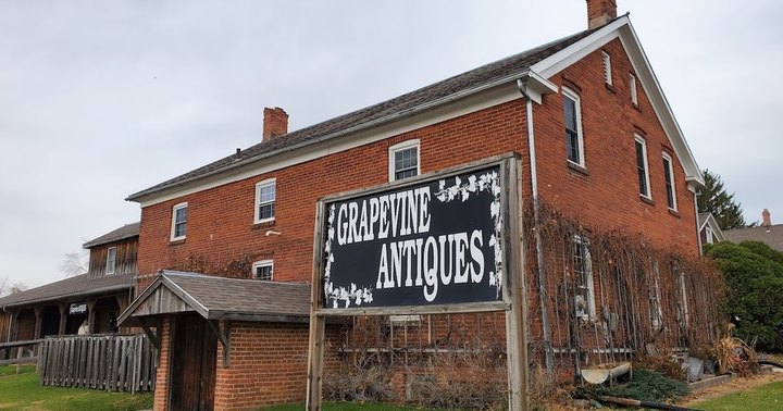 The One-Of-A-Kind Antique Shop In Iowa That You Could Spend Hours Exploring
