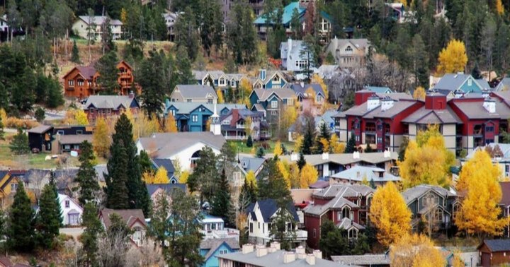 This Enchanting Town In Colorado Is One Of The Best Places To Enjoy Autumn