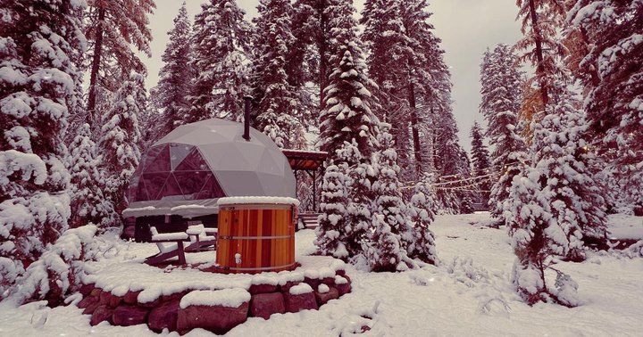 You'll Find A Luxury Glampground In Montana That's Ideal For Winter Snuggles And Relaxation