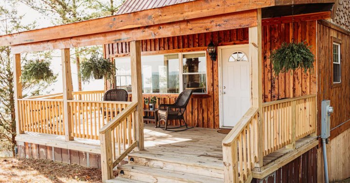 This Cozy Cabin Is The Best Home Base For Your Adventures In Georgia's Cloudland Canyon State Park