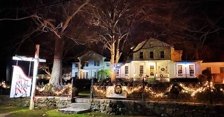 This Old-Fashioned Christmas Town In Connecticut Is The Best Place To Celebrate The Season
