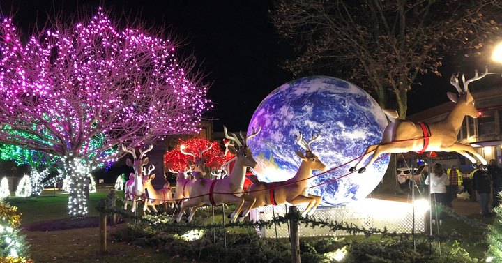 9 Light Displays In Massachusetts That Are Pure Holiday Magic