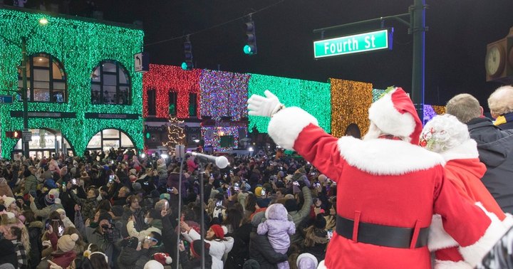 Enjoy A Classical Christmas When You Visit This Charming Suburb In Michigan