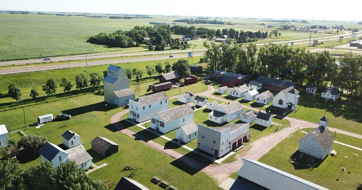 Experience The 'Old West' At This Minnesota Pioneer Village