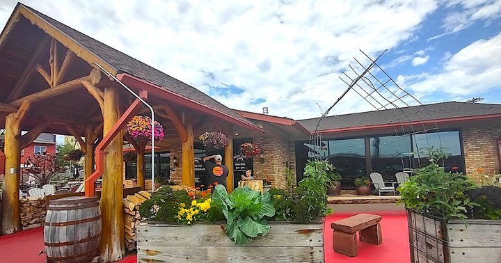 Taste The Best Biscuits And Gravy In Minnesota At This Beloved Duluth Eatery