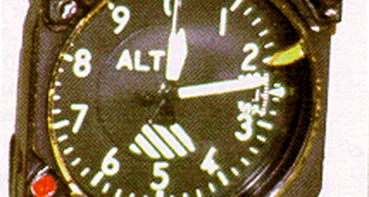 Traditional altimeter dial