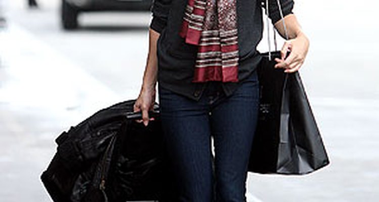 La actriz Chloe Sevigny vistiendo casual pero bien. Imagen corstesía de Vickers/Seligman/Splash News.