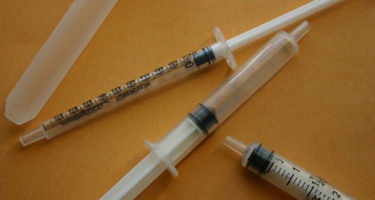 Generic syringe. xandert/morguefile.com