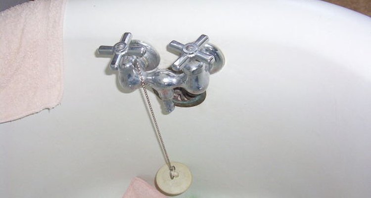 Tub. fieryn/morguefile.com