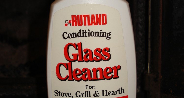 Glass cleaner with silicone