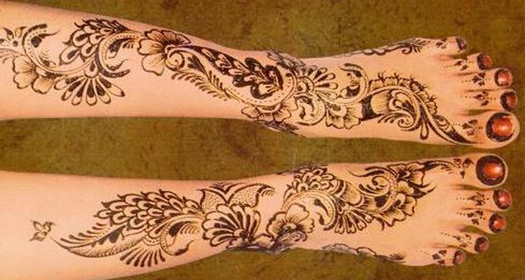 Henna is derived from a plant, but beware of pre-mixed henna.