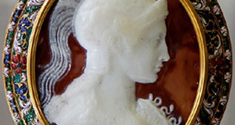 Sardonyx cameo (c.1st Cen AD, setting c. 17th cen), (photo: public domain)