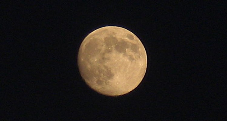 Luna Tazi Vecer