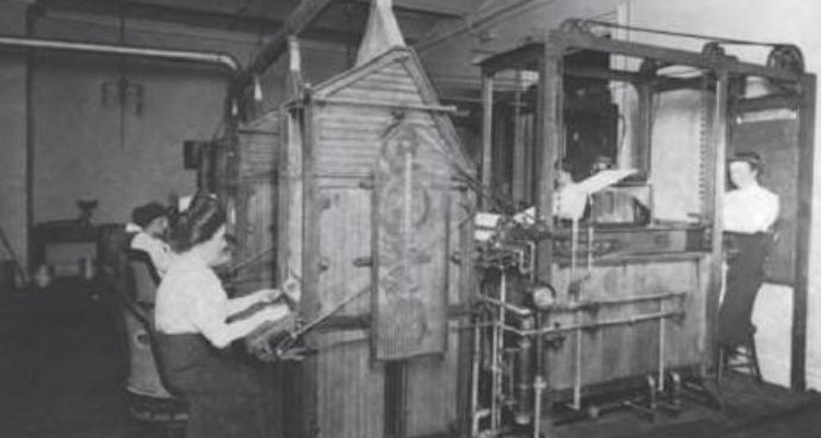 In the early 20th century, the U.S. Department of Treasury invented a money-washing machine that cleaned and dried more than 35,000 notes per day.