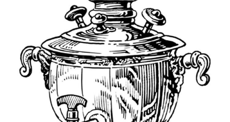 Line drawing of a samovar