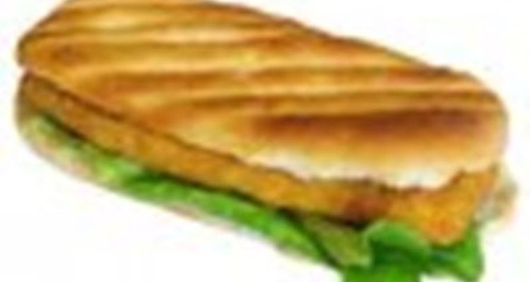 Uma ótima ideia para adicionar sardinhas à sua dieta é com sanduíches